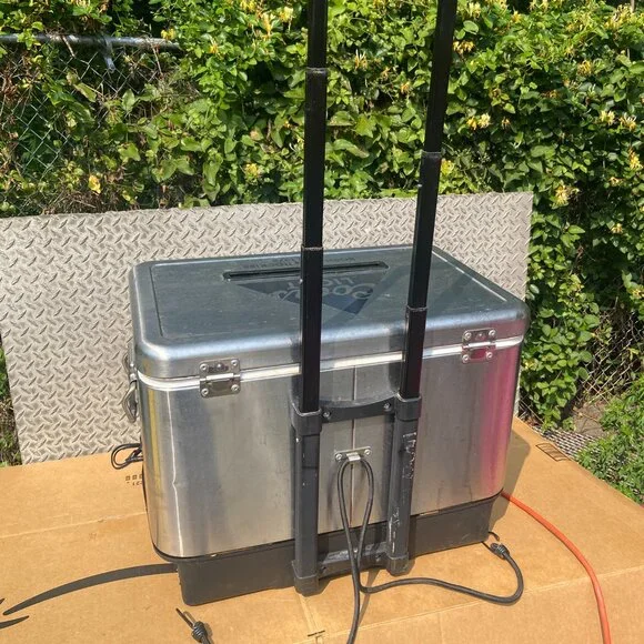 Coors Light Beer Stainless Cooler Bluetooth Speakers LED Lights - Picture 6 of 14